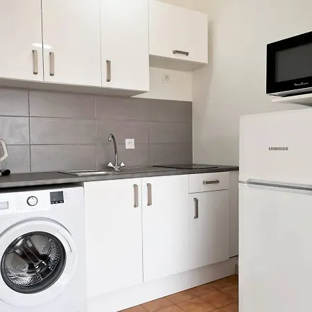 T2 Climatise, Proche Plage, 4 Couchages - - Fr-1-251-477 Apartman Le Lavandou