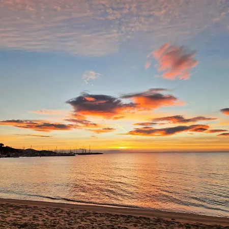 T2 Climatise, Proche Plage, 4 Couchages - - Fr-1-251-477 Apartman Le Lavandou