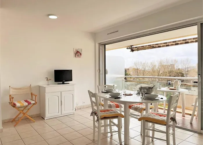 T2 Climatise, Proche Plage, 4 Couchages - - Fr-1-251-477 Apartman Le Lavandou